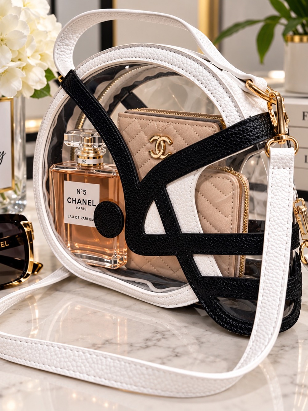 Stadium approval Clear Round Crossbody Bag in White & Black